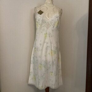 NWT VTG Christian Dior Floral Lace Trim USA Union Made Nylon Blend Slip Gown 38